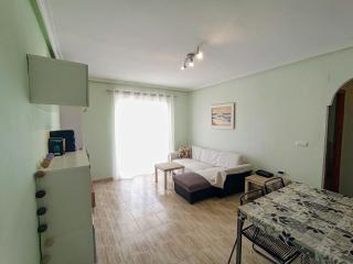 Apartamento con piscina, terraza y vistas al mar en Arenales del Sol - 1
