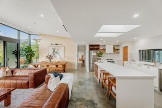 Wildwood Retreat a Luxury Vineyard Escape - Yallingup Siding - 1