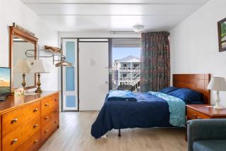 313 E Glenwood Ave, Unit 109 - 4
