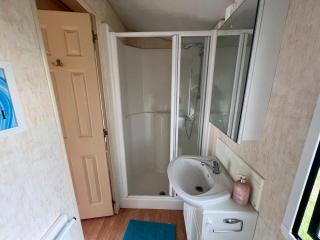 Rohannah A&C Ultimate Caravan Retreat - East Mersea - 1