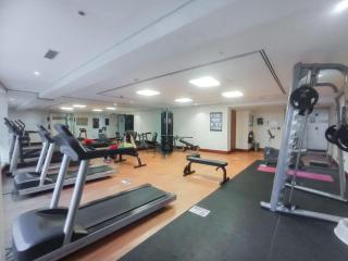 StayShort - Vibrant Studio in JLT Sleeps 4 with Lake Views! - 6