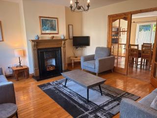 Convenient spacious 3 bedroom home in Kenmare town - Kenmare - 6