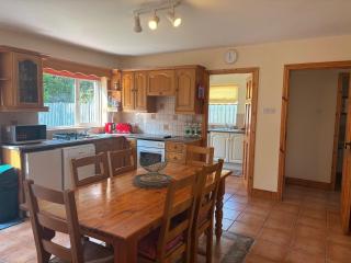 Convenient spacious 3 bedroom home in Kenmare town - Kenmare - 5
