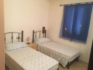 Casa Miranda Three-room apartment with a terrace overlooking the sea - San Teodoro - 3