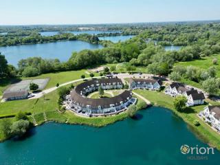 Isis Lakes 31, Bonheur - South Cerney - 8