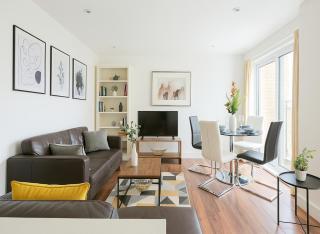 2 Bed Flat with Balcony in Acton - Londra - 0