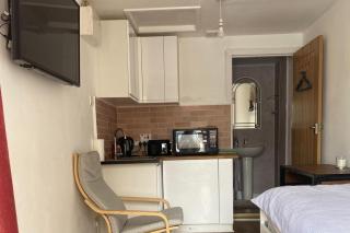 South Bristol 1-Bed Studio Sleeps 2 - Bristol - 2