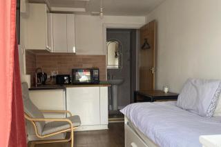 South Bristol 1-Bed Studio Sleeps 2 - Bristol - 0