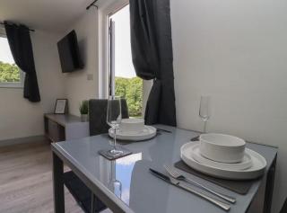 The Cabin - Oldbury - 1