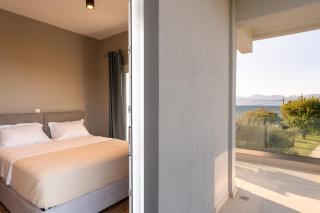 Theosis Signature Suites - Diakopto - 2