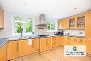 Bournecoast - Town centre home with outside decking and parking - HB9635 - Bournemouth - 7