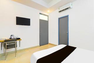 Super Hotel O Jankipuram Near Sahara State Formerly Basera Homes - Hasanganj - 1