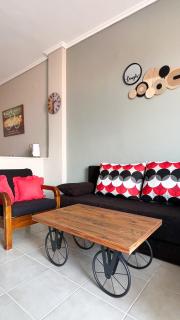 Rona Vista Suites cozy veranda - Polychrono - 3