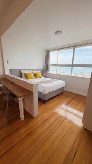 Accommodation Front - Peaceful 2 Sleeper on Durban Beachfront - Durban - 7