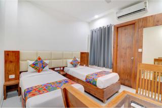 FabHotel AVS Grand and Banquets - 500m from Gomti Nagar railway station, 1km from Lohia Park - Lucknow - 0