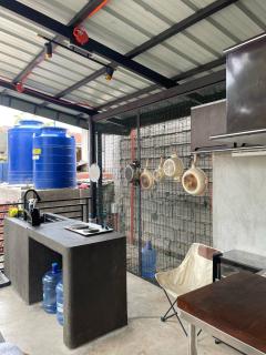 A family room for 4 with pool - 5