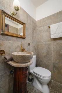 Premium Appartment in historischem Stilaltbau - Pómbia - 2
