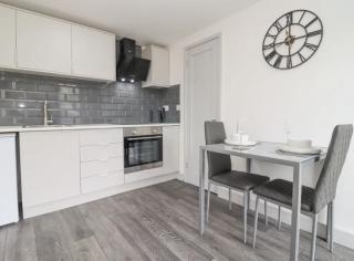 The View - Private Car Park with CCTV - Fast WiFi - Contractor Friendly - Nature & Wildlife Retreat for Business Stays or Relaxing Couples Getaways - Nuneaton - 3