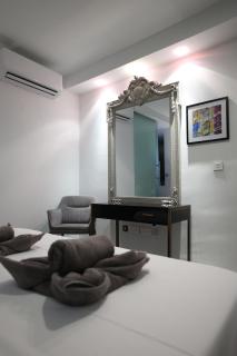 STYLISH 3 BED Partial SEAVIEW - 2