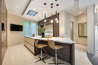 Luxurious subterranean mansion - 3 spectacular bedrooms - Altrincham - 1