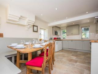 5 Bed in Corfe Castle DC061 - 3