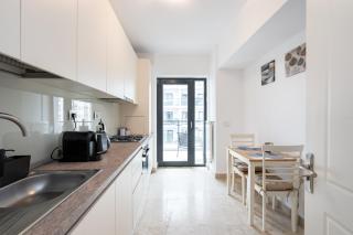 Skyline I 1 Bedroom Apartment on Nerva Traian - Bucharest - 4