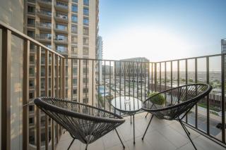 StayShort - Modern Unit Sleeps 6 in Dubai Hills with Pool - 9