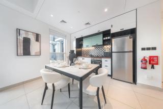 StayShort - Modern Unit Sleeps 6 in Dubai Hills with Pool - 6