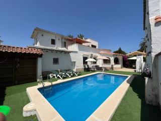Casa Salada - Ideal famílies - Piscina ús exclusiu - Montroig - 0