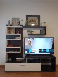 Sunny Apartment - With FREE dedicated parking garage - 9