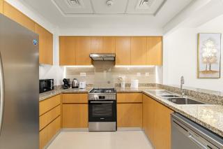 FIRST CLASS 1BR Burj Views & Classy Comfort - 2