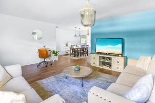 The Coastal Dream! Only 3miles to the beach, Fast WiFi, Garage - Naples - 2