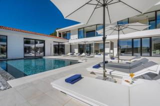 Stunning Seafront House In Istria Villa Vrsar Magnifique Contemporary 5 Bedroom Villa Sauna And Gym Direct Access To Sea - 7