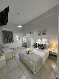 Tzekos Studios - Stavros - 9