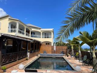 Harmonie de 3 logements- Villa des 4 Sens - 0