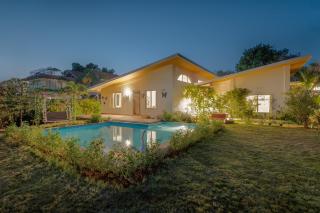 SaffronStays Roselle, Malavli - pet-friendly pool villa with modern interiors - Lonavala - 0