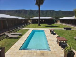 Lemon 3 Lodge Guesthouse - Kirkwood - 0