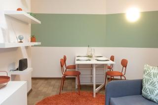 BERNINA STATION CENTRE APARTMENT 3 - three minutes walk from bernina station - 3