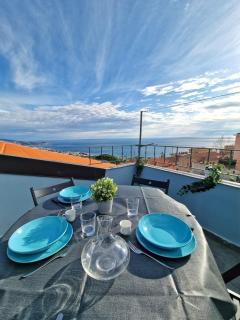 Free Parking Sanremo - Panoramic Terrace with Sea View - San Remo - 7
