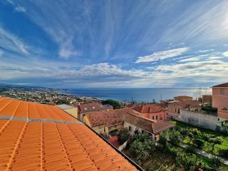 Free Parking Sanremo - Panoramic Terrace with Sea View - San Remo - 1