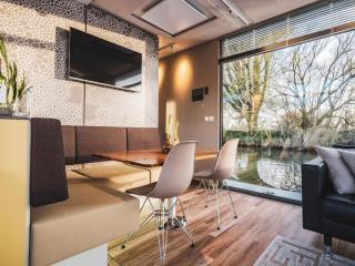 AquaHome - Woudrichem - Bijzonder overnachten op een houseboat aan de Afgedamde Maas - Woudrichem - 7