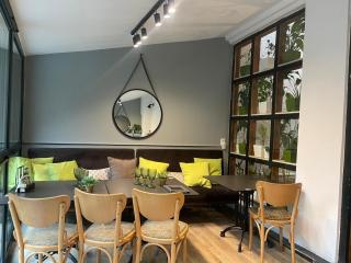 Pensiunea Casa Dimitrios-Baile Herculane -Casă Boemă cu vedere la munte apă atmosferă intimă - 3