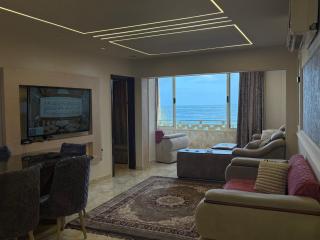 Seaview 3-bedrooms chalet in maamoura beach resort , Alexandria - Alexandria - 5