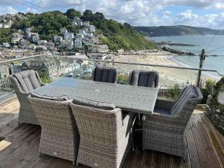 Cornwall Large Beach House Sea & Beach Views - 4 Bedrooms & 3 Bathrooms - Looe - 0