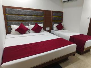 Hotel MARUTI R Drive Inn Road - Ahmedabad - 5