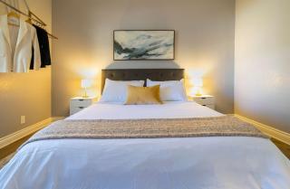 Atlas Cottage - Cozy Stay for 2 - Dripping Springs - 1