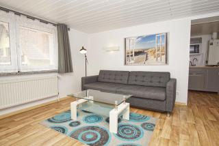Ferienhus Baabe - Ferienhaus mit Terrasse, gratis Nutzung vom AHOI Erlebnisbad und Sauna in Sellin - 1