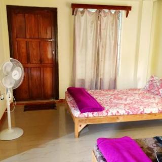 Streamside Guest House - Mawlynnong - 3