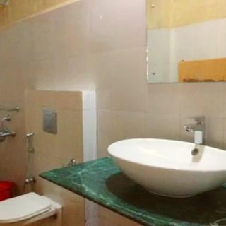 Streamside Guest House - Mawlynnong - 1