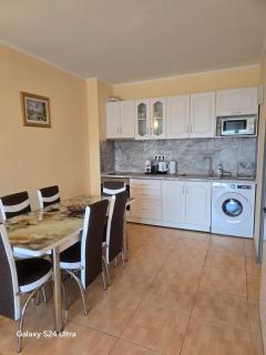 Apartment in Central Plaza - 8